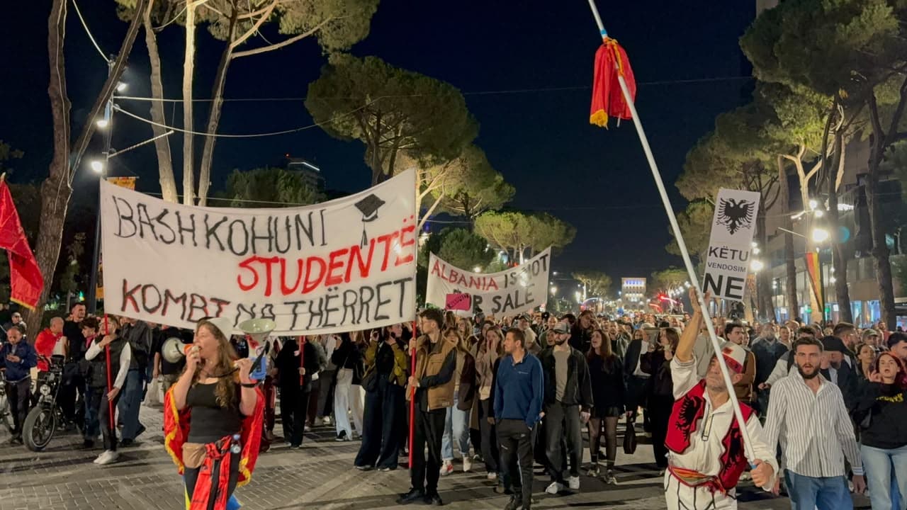 Mbyllet protesta e 129-të para Kryeministrisë, qytetarët kërkojnë largimin e Ramës