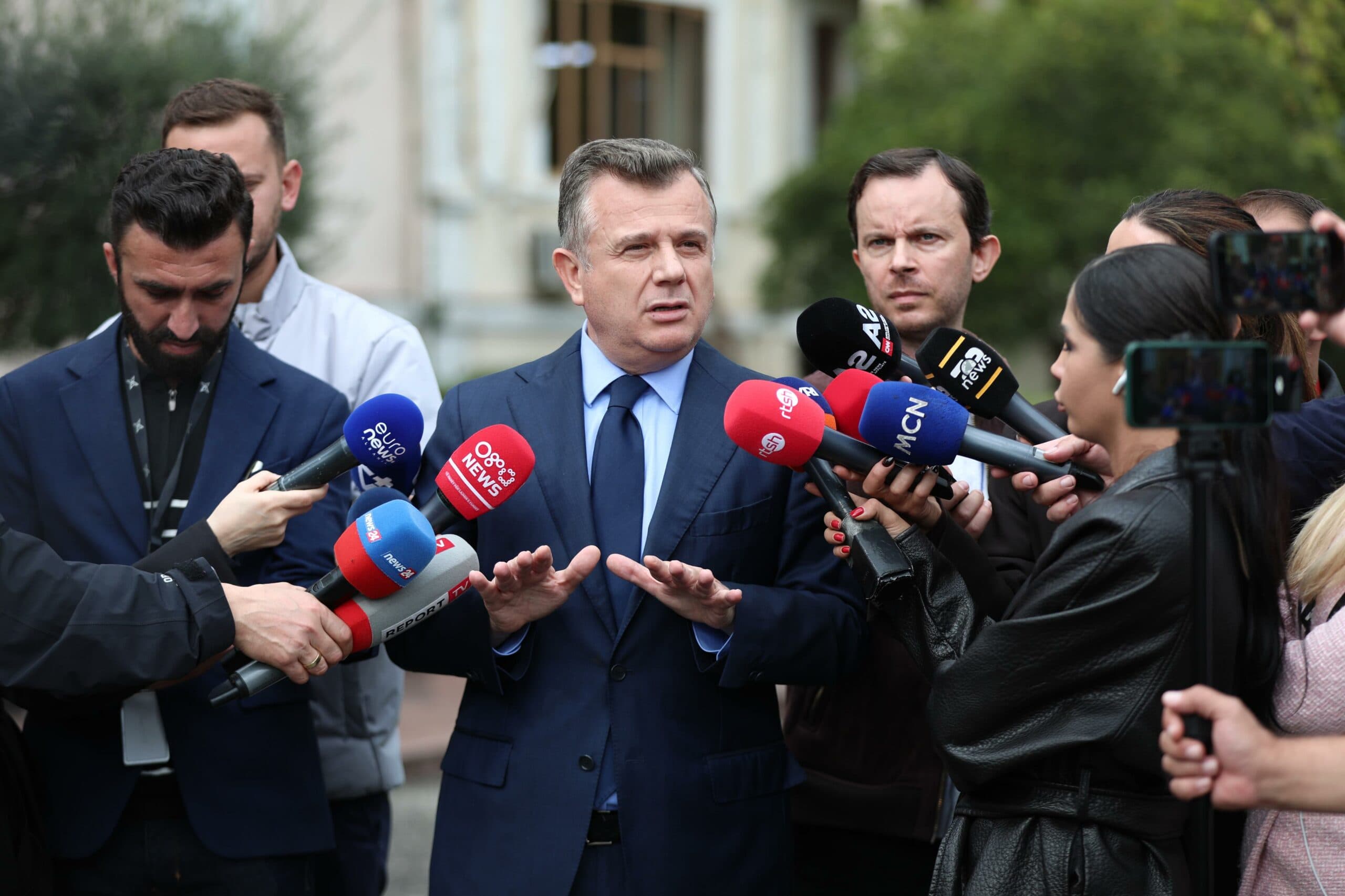 Balla: Të rinjtë protestues u paguan nga deputetë të PD-së!