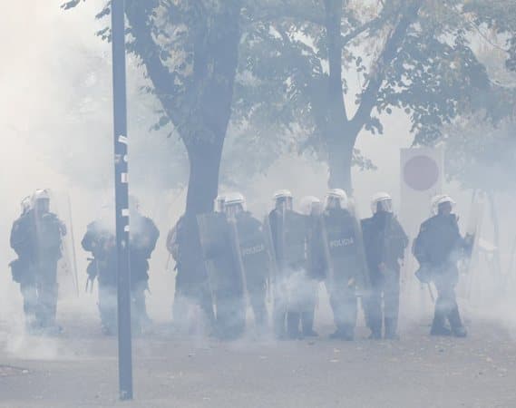“Rama ia mbath në Vjenë” – Gazeta e njohur austriake “Kurier”: Vizita e kryeministrit shqiptar, një pushim nga protestat masive që kërkojnë dorëheqjen e tij!