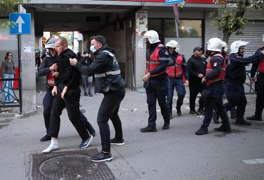 Protesta e studentëve në Tiranë