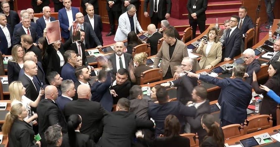 Sekretariati për Etikën pranon kërkesën e PS-së / Përjashtohen 60 ditë nga Kuvendi 6 deputetët e PD-së