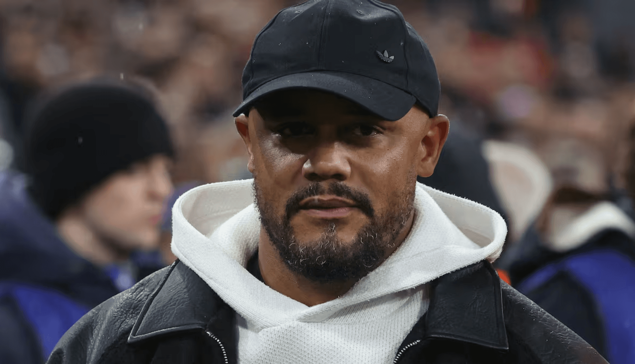 Alarm te Bayerni, Kompany dërgohet me urgjencë në spital