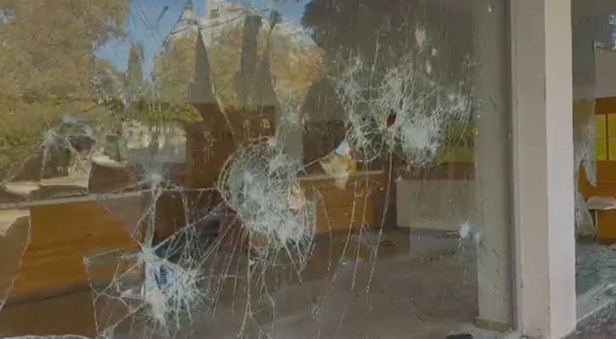 Nis marshimi i studentëve drejt Ministrisë së Arsimit me thirrjen; “Rama, jepe dorëheqjen!”