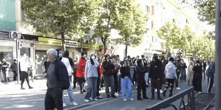 Dita e 15-të e protestës kundër qeverisë Rama, studentët mblidhen sot në orën 10:00 para Ministrisë së Arsimit